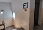 Prodajem stan 38m2-80.000 eur, salonskog tipa, Centar-kej. Stan je odmah useljiv, sa kompletnim namestajem i tehnikom. V sprat, lift, novogradnja. Idealan kao investicija za izdavanje zbog blizine obrazovnih ustanova. Miran deo grada, minut od setalista na Nisavi.     Mladja 063475585