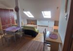 Prodajem stan 38m2-80.000 eur, salonskog tipa, Centar-kej. Stan je odmah useljiv, sa kompletnim namestajem i tehnikom. V sprat, lift, novogradnja. Idealan kao investicija za izdavanje zbog blizine obrazovnih ustanova. Miran deo grada, minut od setalista na Nisavi.     Mladja 063475585