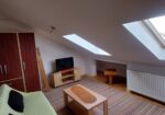 Prodajem stan 38m2-80.000 eur, salonskog tipa, Centar-kej. Stan je odmah useljiv, sa kompletnim namestajem i tehnikom. V sprat, lift, novogradnja. Idealan kao investicija za izdavanje zbog blizine obrazovnih ustanova. Miran deo grada, minut od setalista na Nisavi.     Mladja 063475585