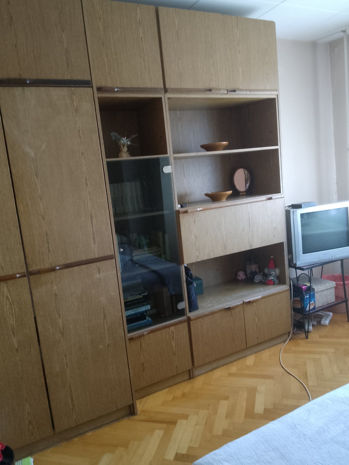 Izdajem sobu u Nišu