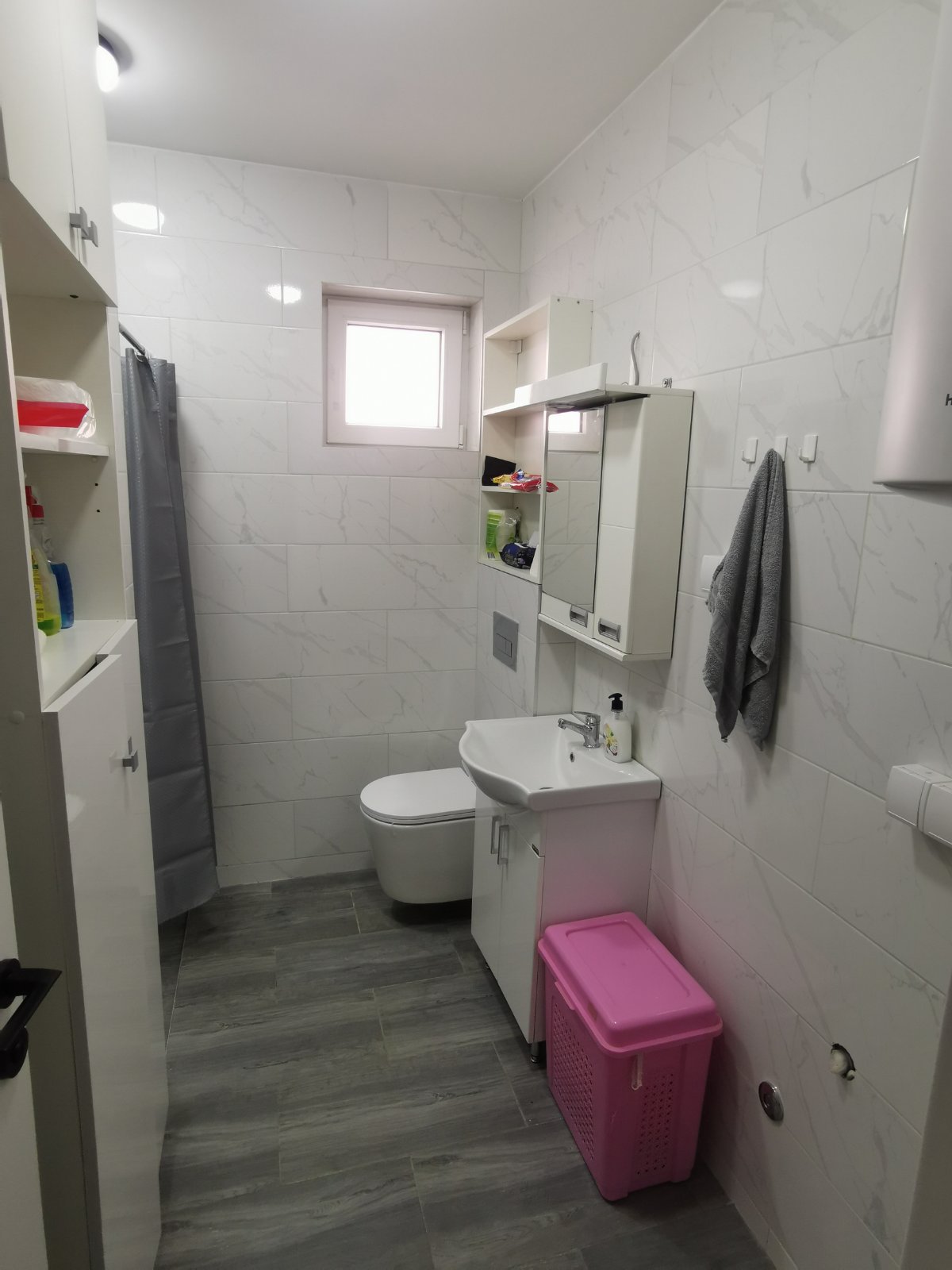 Izdaje se odlican 1,5 stan u novogradnji, ukupne površine 40m2 na Panteleju