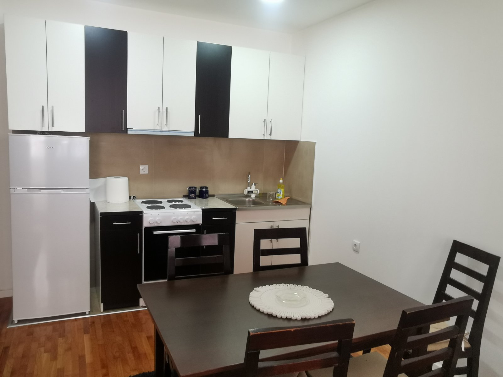 Izdaje se odlican 1,5 stan u novogradnji, ukupne površine 40m2 na Panteleju