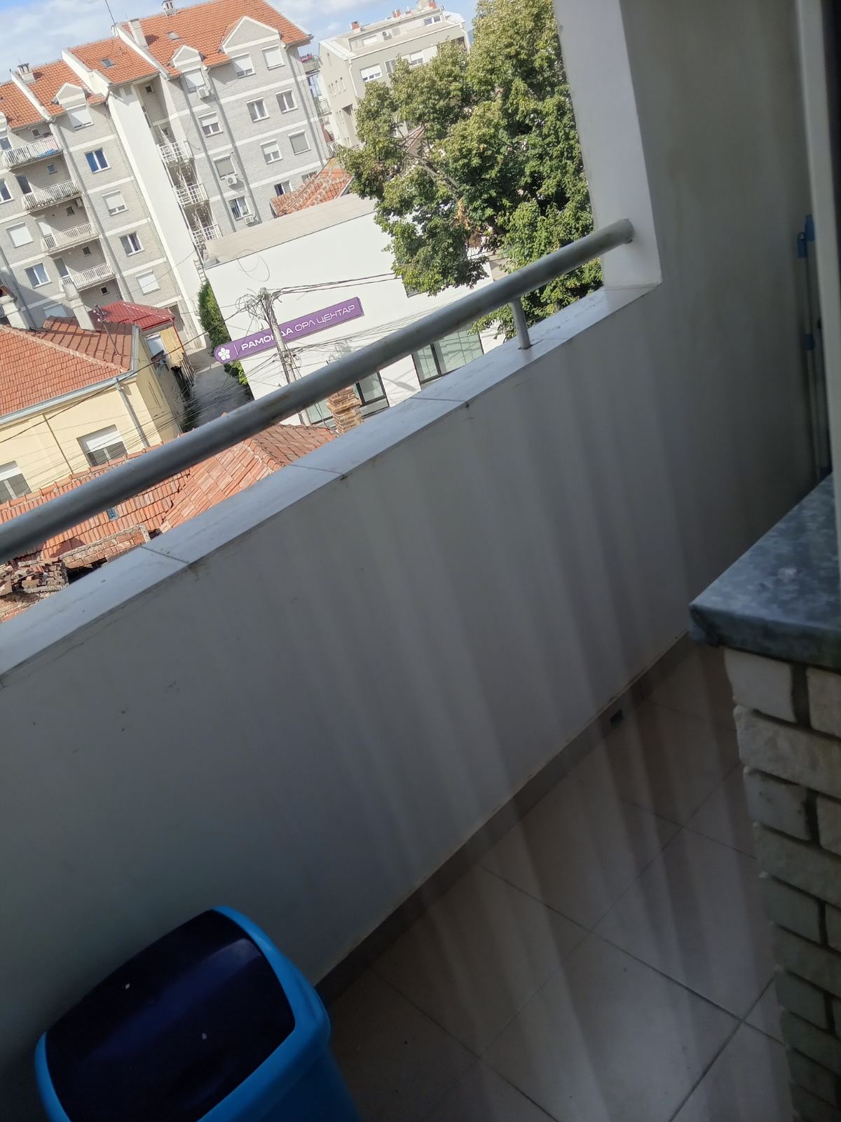 Izdajem garsonjeru u centru