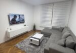 Izdaje se stan u centru u obilićevom vencu renoviran i pogodan za studente.slobodan od 01.10. 0692111055