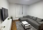 Izdaje se stan u centru u obilićevom vencu renoviran i pogodan za studente.slobodan od 01.10. 0692111055