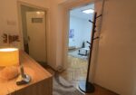 Izdaje se stan u centru u obilićevom vencu renoviran i pogodan za studente.slobodan od 01.10. 0692111055