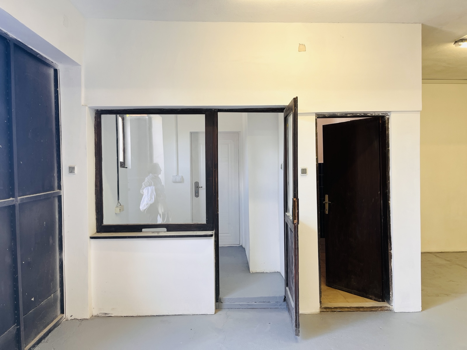 Izdaje se magacin 340 m², Gornje Međurovo – 6 km od centra Niša