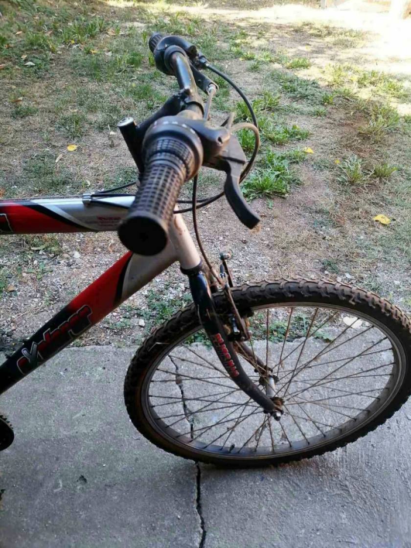 Na prodaju muška i ženska bicikla, vožene svega 3 meseca. Cena pojedinačno 12000 din, ili obe 24000 din. 0628908329