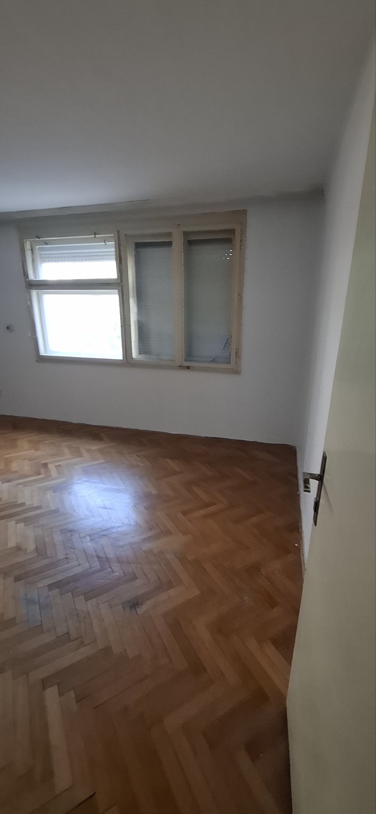 Izdajem stan 51m2 + lođa, lokacija Čair